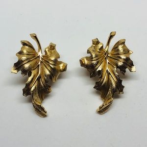 Vintage Gold Crown Trifari Leaf Earrings